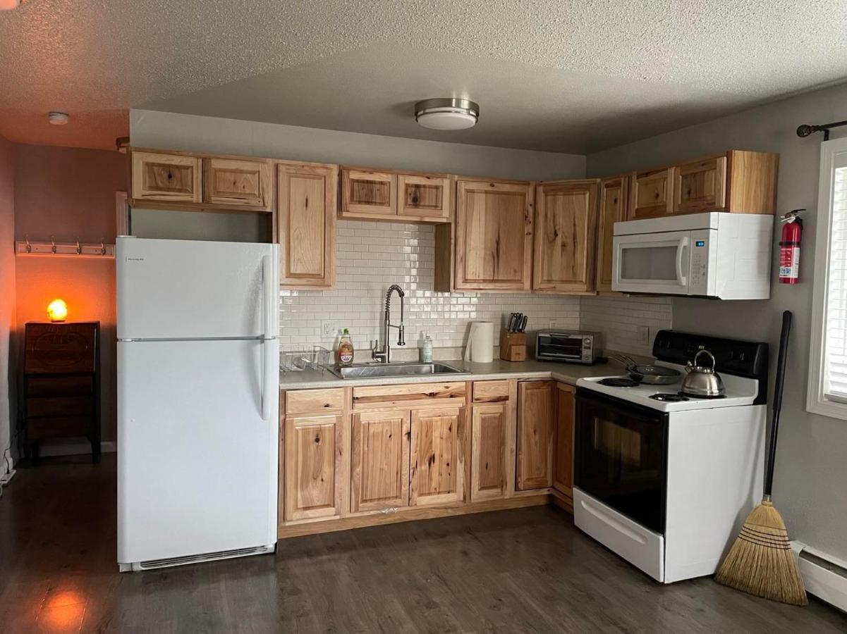 Nightshade Bnb Anchorage Esterno foto
