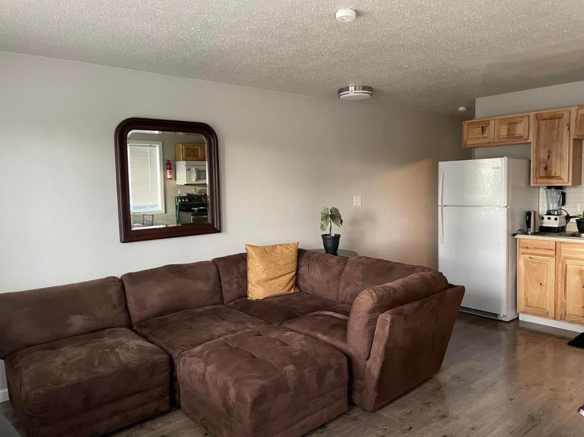 Nightshade Bnb Anchorage Esterno foto